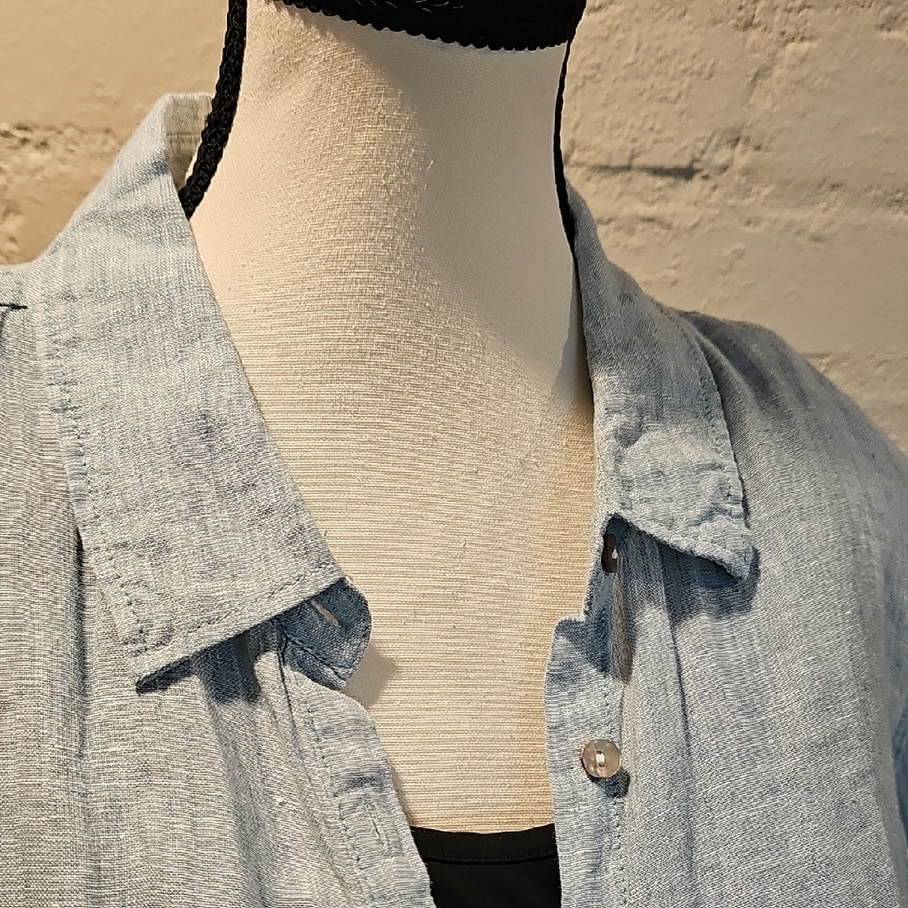 Tahari Sky Blue Linen Blouse